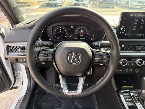 Used 2023 Acura Integra A-Spec image 13