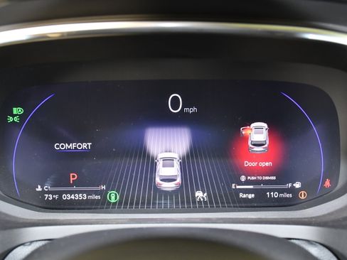 Certified 2024 Acura MDX SH-AWD w/ Technology Package image 18