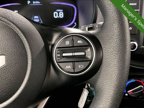 Used 2025 Kia Soul LX w/ LX Technology Package FWD image 25