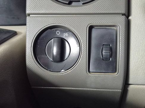 Used 2010 Ford F250 XL AWD/4WD image 17