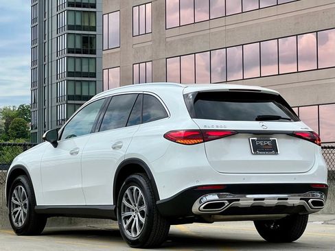 Certified 2026 Mercedes-Benz GLC 300 4MATIC image 4