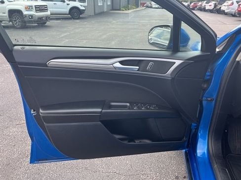 Used 2020 Ford Fusion SE AWD/4WD image 17