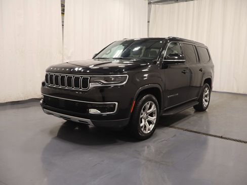 Used 2022 Jeep Wagoneer Series II AWD/4WD image 5