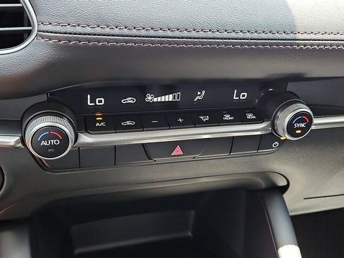 New 2026 MAZDA MAZDA3 Carbon AWD/4WD image 17