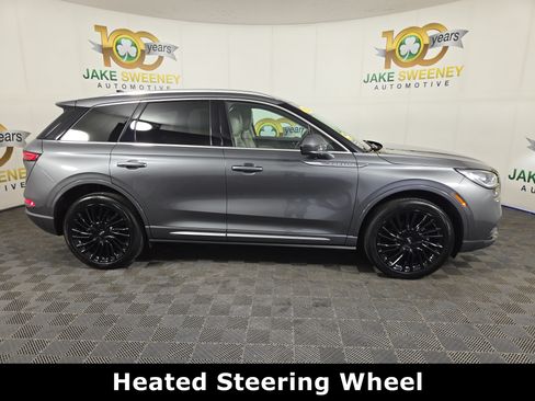 Used 2022 Lincoln Corsair Reserve w/ Luxury Package AWD/4WD image 10