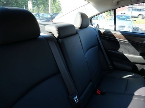 Used 2015 Subaru Legacy 2.5i Limited AWD/4WD image 31
