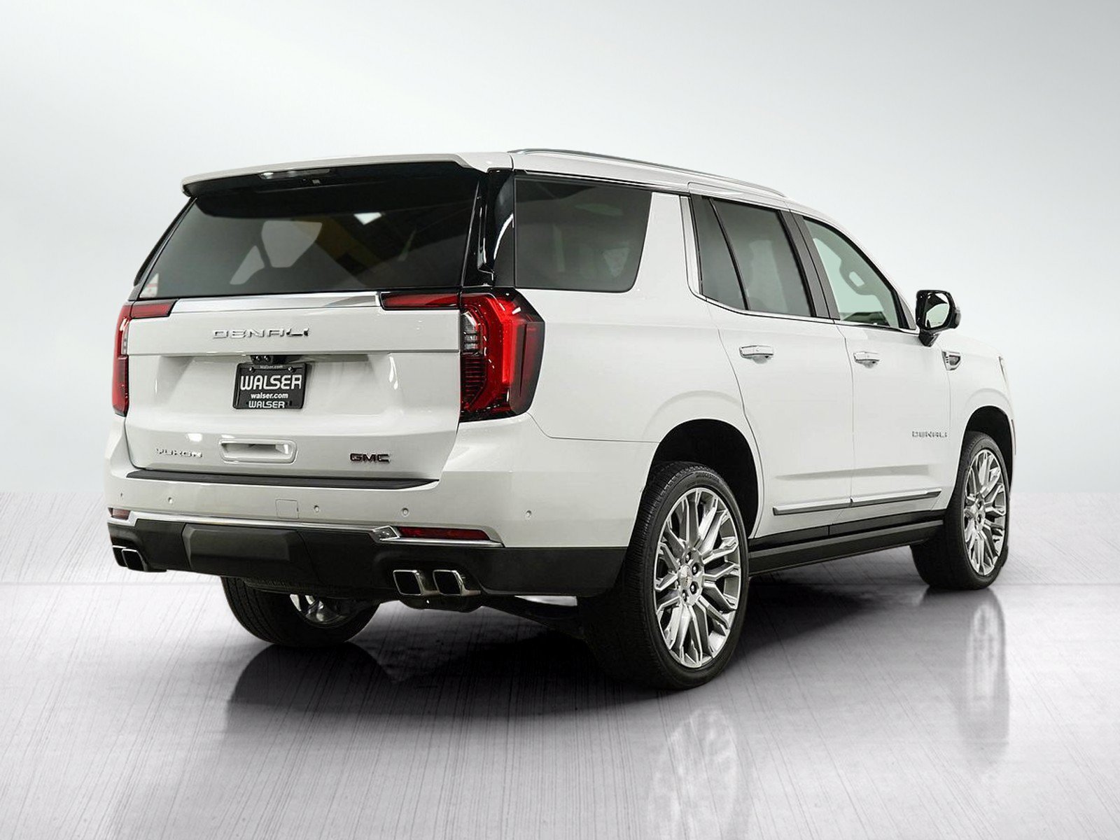 Used 2026 GMC Yukon Denali w/ Denali Reserve Package AWD/4WD image 6