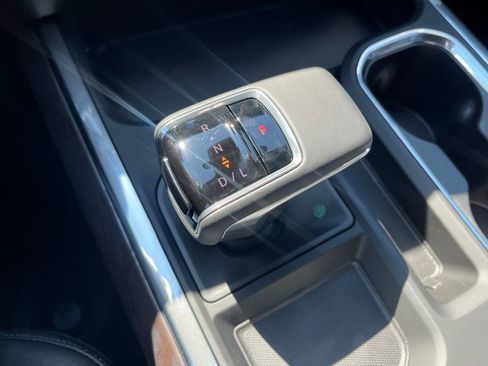 New 2026 GMC Sierra 1500 SLT image 22