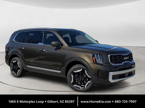 New 2025 Kia Telluride S image 1