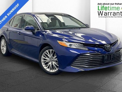 Used 2018 Toyota Camry XLE FWD image 1