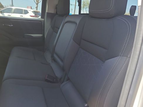 Certified 2025 Nissan Frontier SV w/ SV Convenience Package image 10