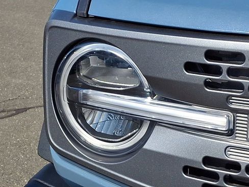 Used 2025 Ford Bronco Badlands AWD/4WD image 9