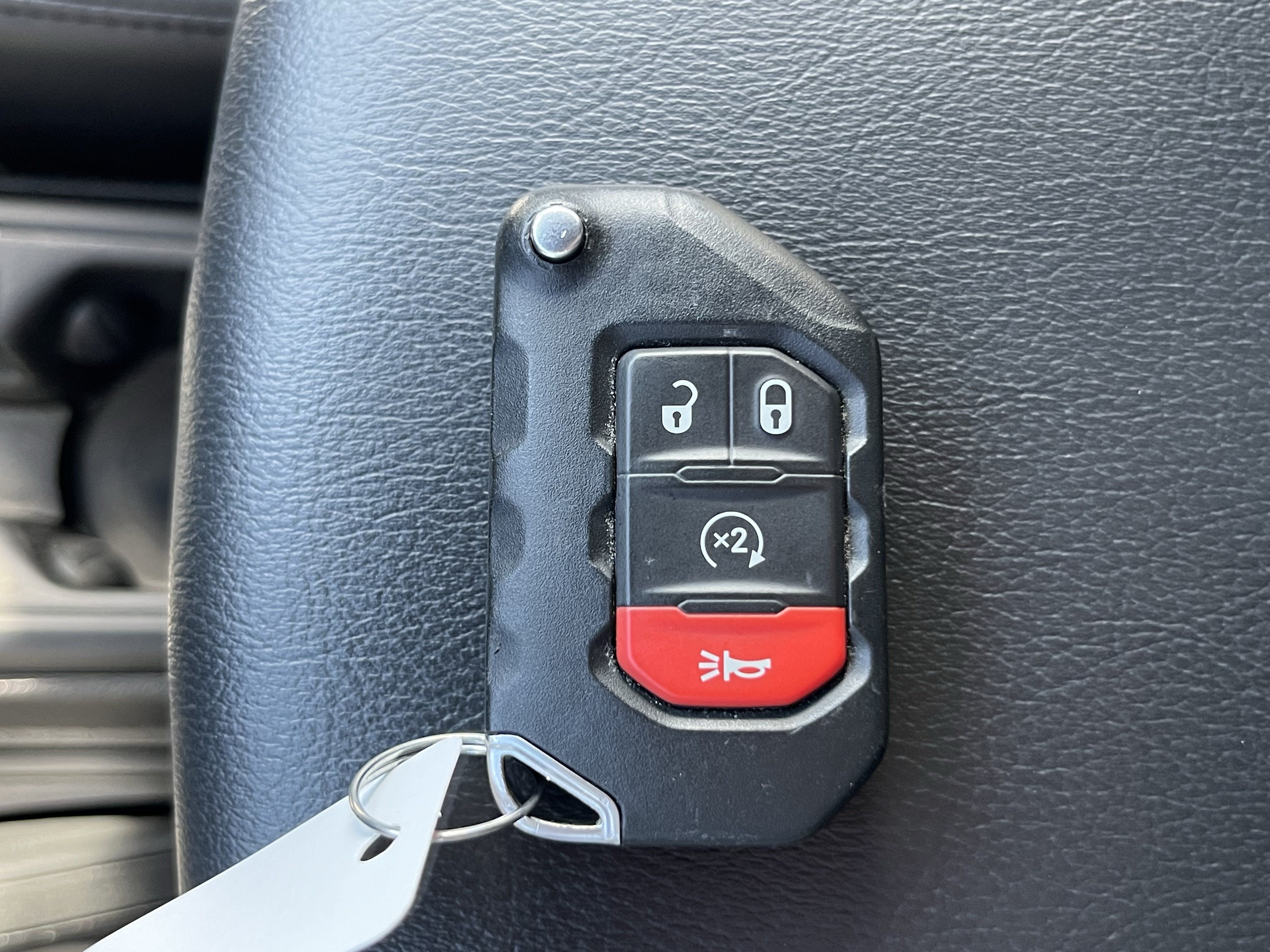 Used 2024 Jeep Wrangler High Altitude AWD/4WD image 37