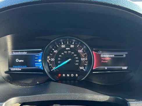 Used 2016 Ford Explorer XLT w/ Equipment Group 202A AWD/4WD image 35