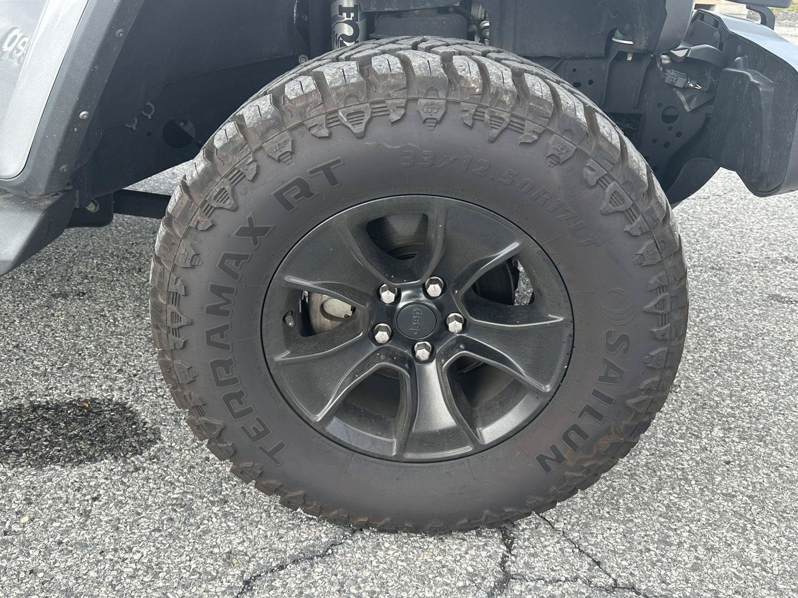 Used 2020 Jeep Gladiator Overland AWD/4WD image 10