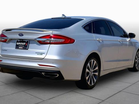 Used 2019 Ford Fusion Titanium AWD/4WD image 13