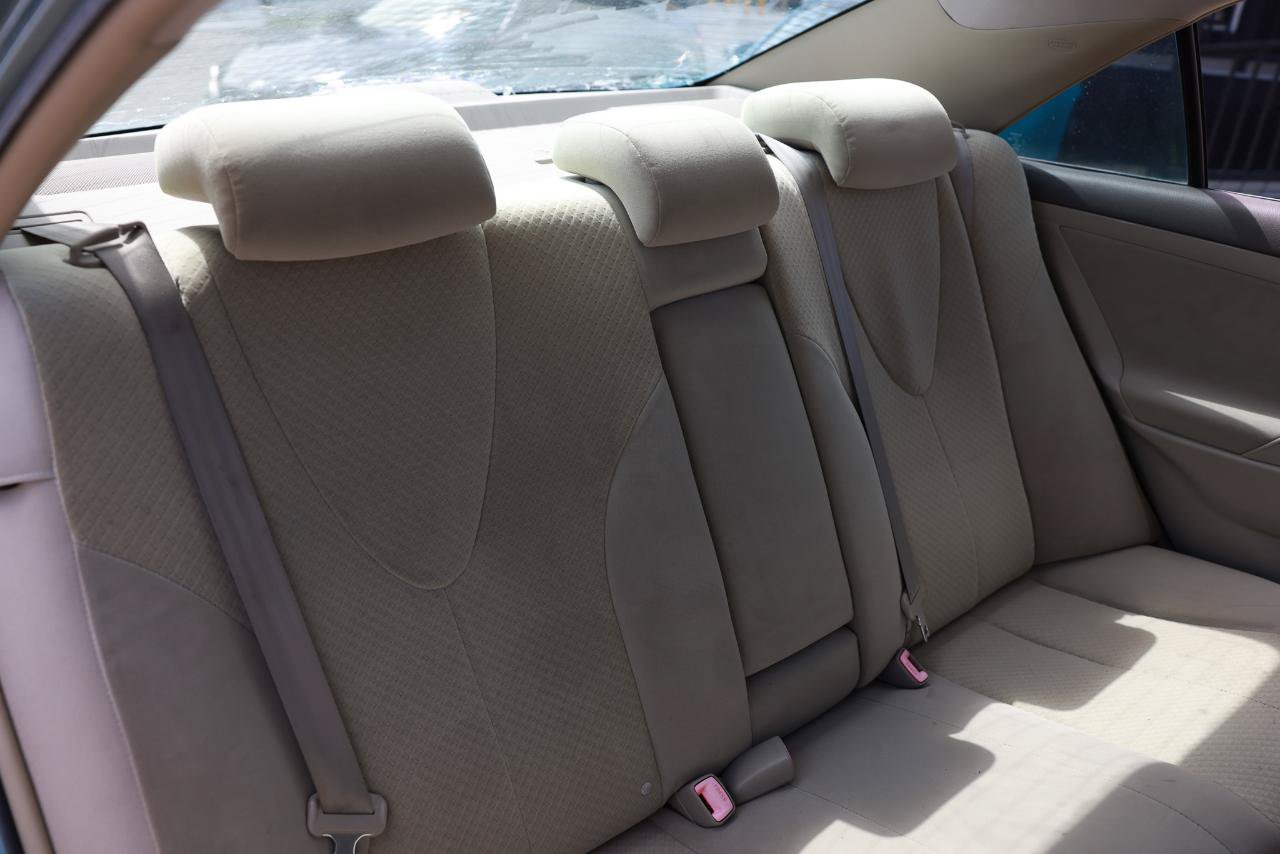 Used 2007 Toyota Camry LE FWD image 14