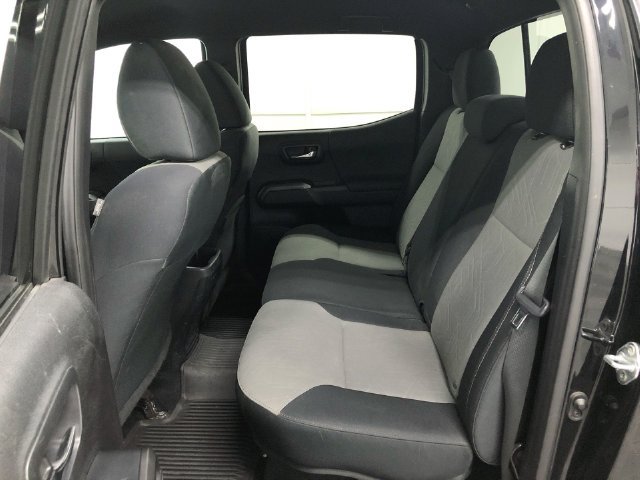 Used 2021 Toyota Tacoma TRD Sport AWD/4WD image 25