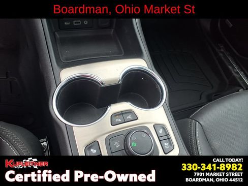 Used 2024 GMC Terrain Denali w/ Denali Premium Package AWD/4WD image 28