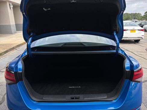 Used 2025 Nissan Sentra SV FWD image 30