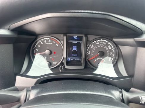 Used 2023 Toyota Tacoma SR AWD/4WD image 18