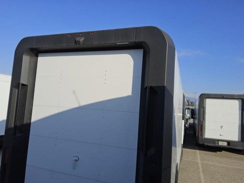 Used 2024 Chevrolet Brightdrop 600 w/ Commercial Equipment Package AWD/4WD image 21