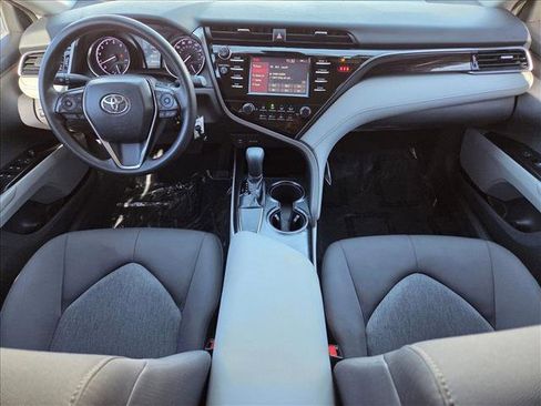 Used 2019 Toyota Camry LE image 16