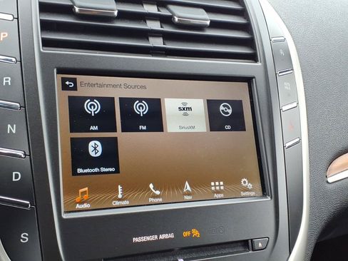 Used 2019 Lincoln MKC Select w/ Select Plus Package FWD image 19