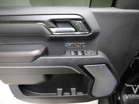 Used 2025 GMC Sierra 1500 AT4X AWD/4WD image 18