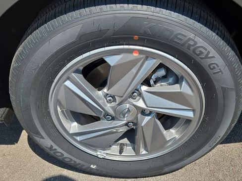 New 2026 Hyundai Elantra SE FWD image 25
