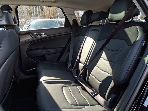 Certified 2026 Kia Sportage SX image 9