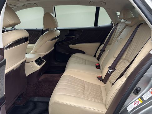 Used 2019 Lexus LS 500 AWD w/ Interior Upgrade Package image 15