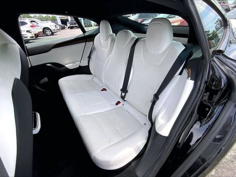 Used 2022 Tesla Model S AWD/4WD image 19