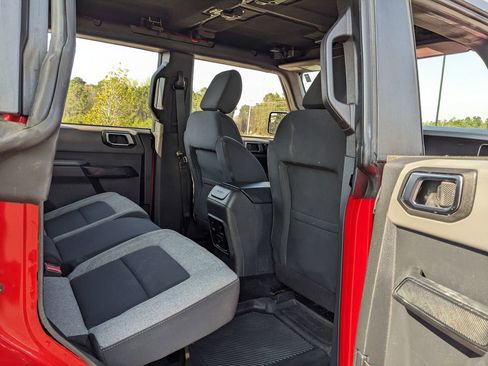 Used 2022 Ford Bronco 4-Door AWD/4WD image 44