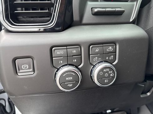 New 2026 GMC Sierra 2500 AT4X w/ LPO, Black Badging Package AWD/4WD image 23