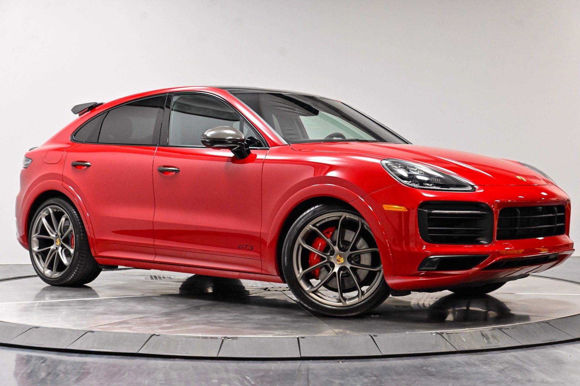 Used 2021 Porsche Cayenne GTS AWD/4WD image 47