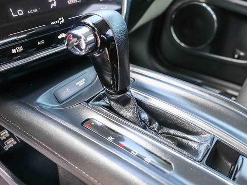 Used 2022 Honda HR-V EX image 25