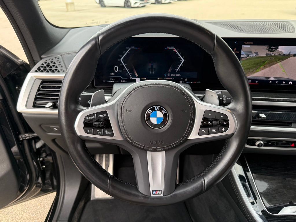 Used 2024 BMW X5 xDrive40i w/ M Sport Package AWD/4WD image 15