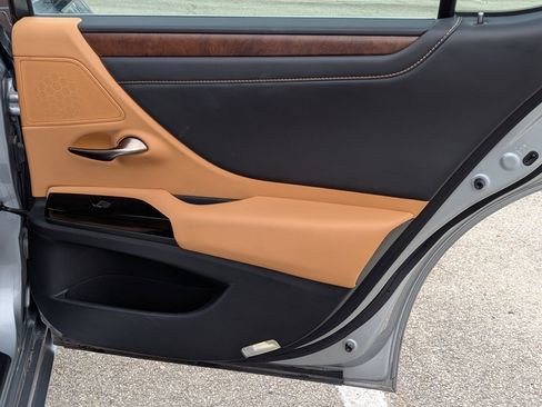 Used 2022 Lexus ES 350 w/ Premium Package image 26