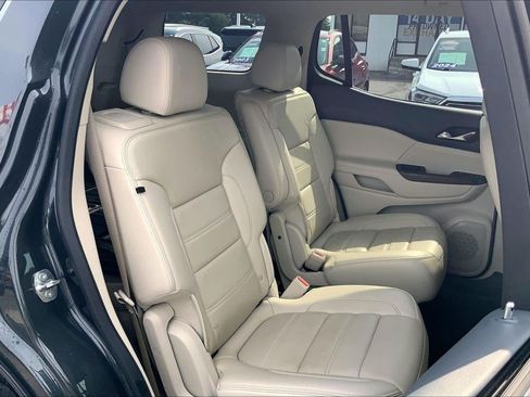 Used 2023 GMC Acadia Denali w/ Denali Ultimate Package AWD/4WD image 22