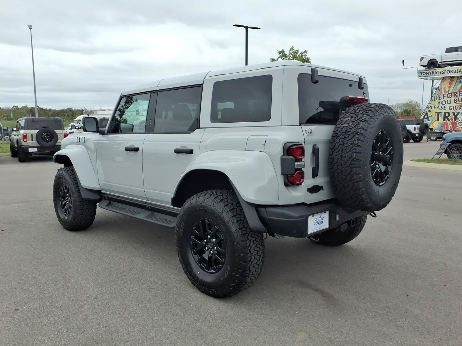New 2026 Ford Bronco Raptor AWD/4WD image 5
