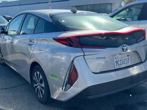 Certified 2022 Toyota Prius Prime LE image 4