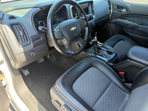 Used 2018 Chevrolet Colorado Z71 RWD image 13