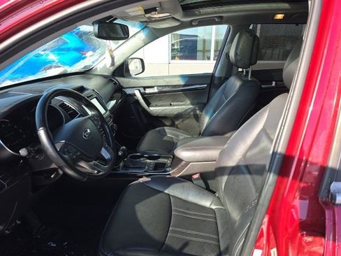 Used 2015 Kia Sorento SX image 14