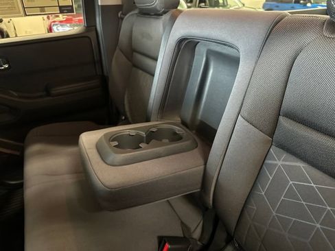 Used 2025 Nissan Frontier SV AWD/4WD image 25