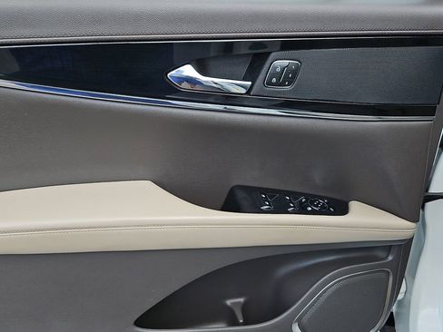Used 2022 Lincoln Nautilus AWD w/ Premium Package image 20