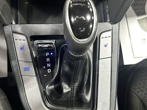 Used 2017 Hyundai Elantra Value Edition w/ Cargo Package FWD image 17
