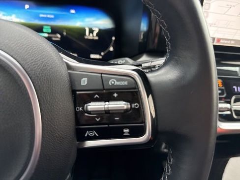 Used 2023 Kia Sorento SX image 26