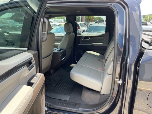 Used 2023 Chevrolet Silverado 1500 LTZ w/ LTZ Premium Package AWD/4WD image 5