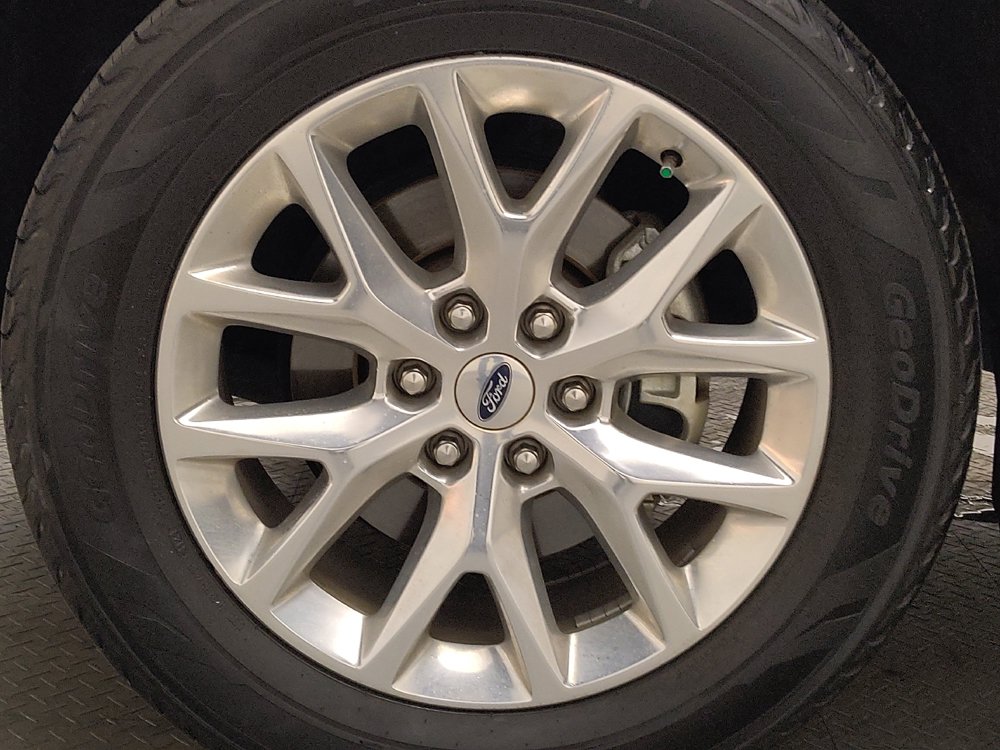 Used 2020 Ford Expedition XLT w/ Equipment Group 202A RWD image 31